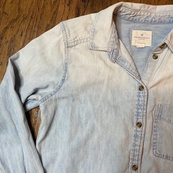American Eagle blue jean button up shirt size xs - Picture 3 of 5